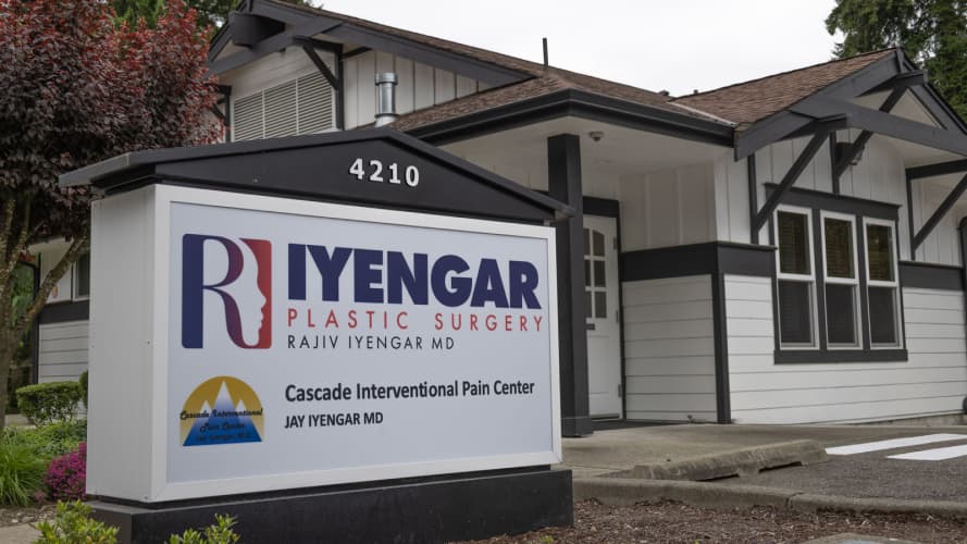 Front view of the Iyengar Plastic Surgery practice